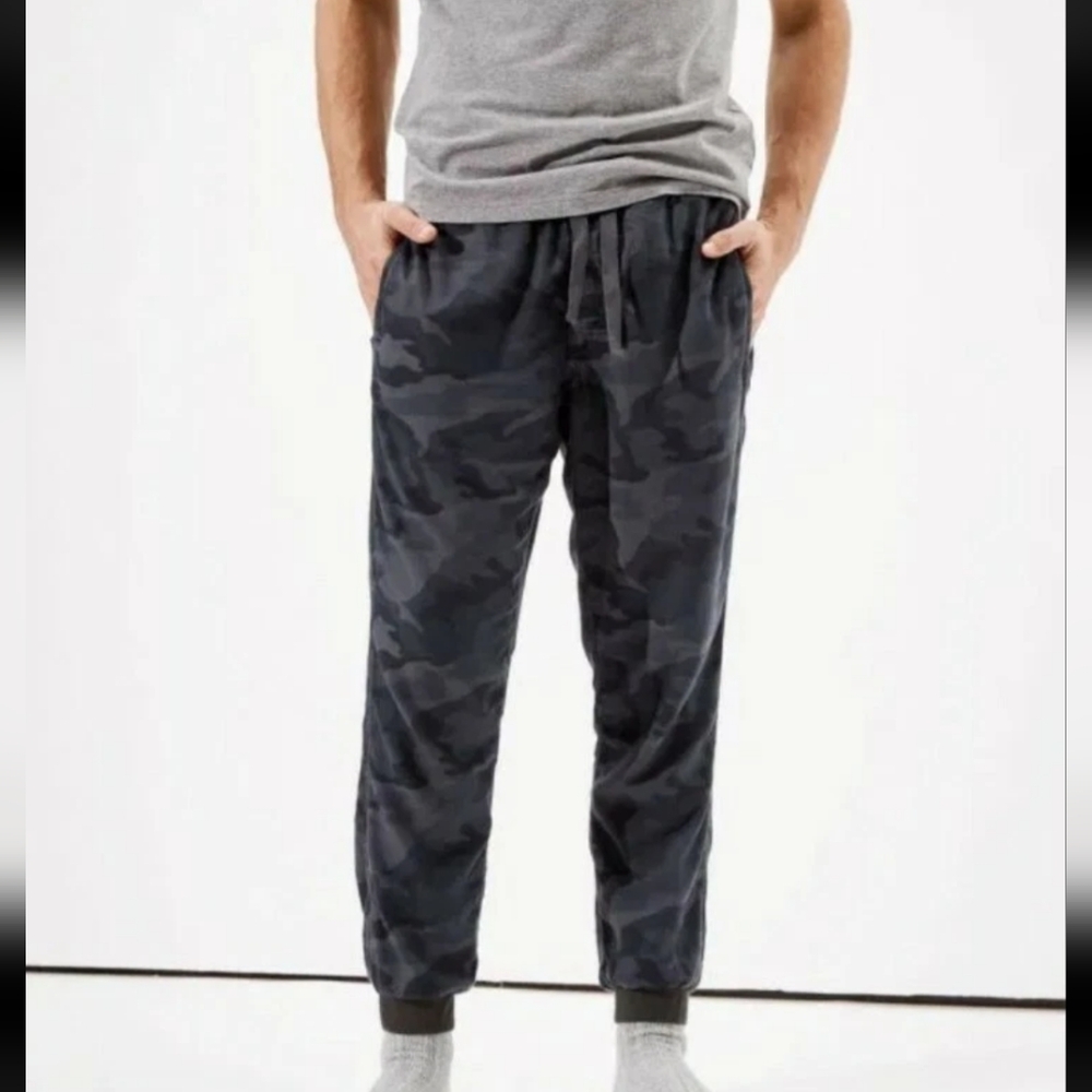American Eagle AE  Knit Joggers Men's‎ M Greenn/Black Camo Activewear Pants